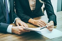 1536128369_3049676-poster-1280-salary-negotiation-silence