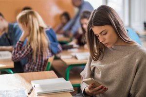 1643275515_copy-of-how-to-have-honest-conversations-about-social-media