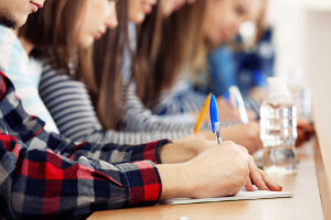 uchen-student